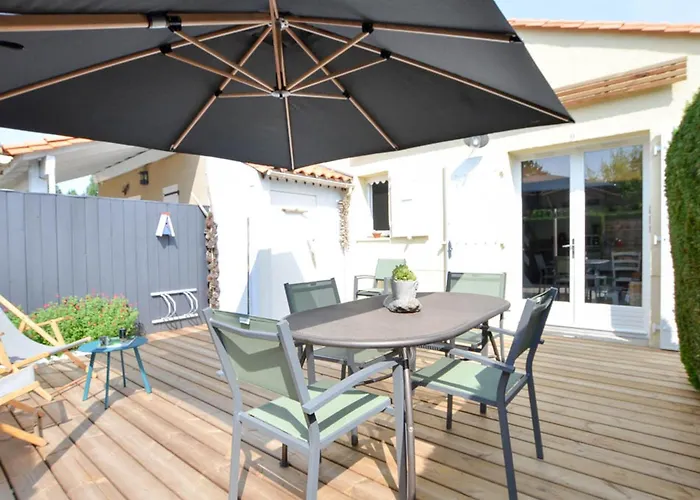 Maison Agreable Avec Terrasse Privee, Proche Et Commerces - Fr-1-705-4