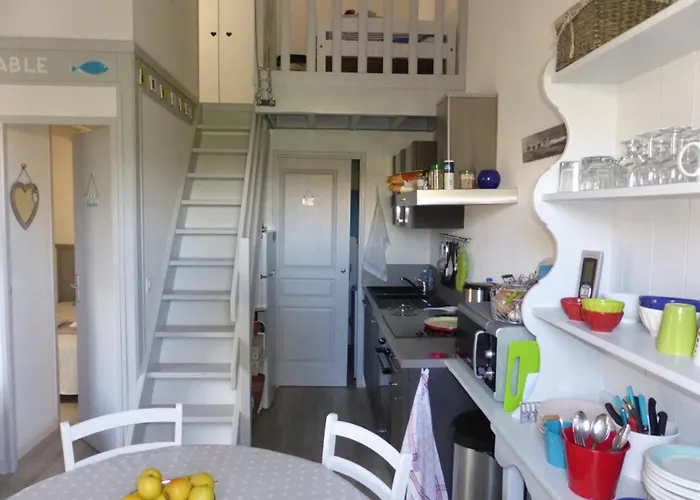 Maison Agreable Avec Terrasse Privee, Proche Et Commerces - Fr-1-705-4 度假居 *